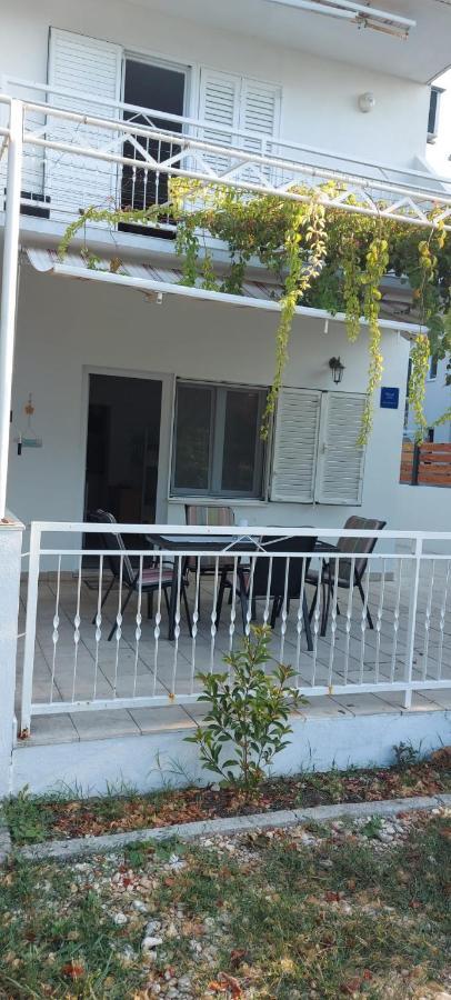 Top Location Živogošće Exteriör bild